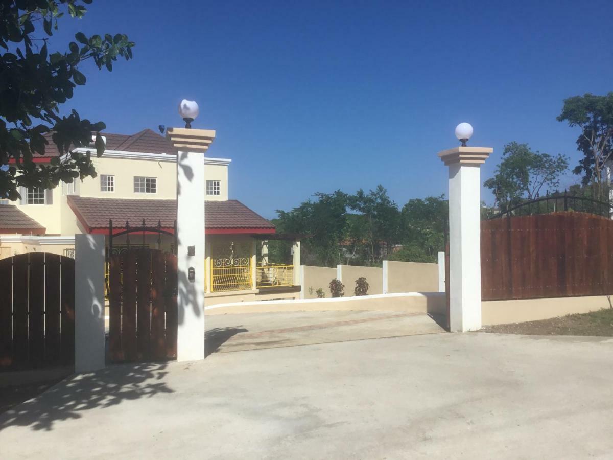 Cool Breeze Discovery Bay Exterior foto